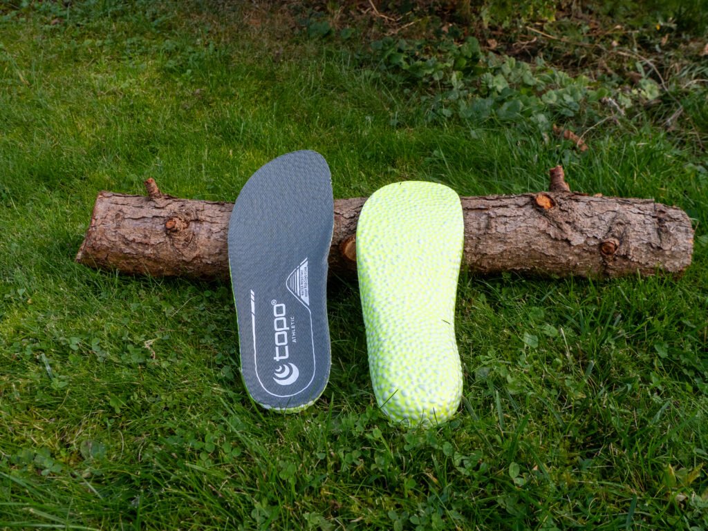 FKT-Einlegesohle des Topo Athletic Terraventure 5 von oben und unten